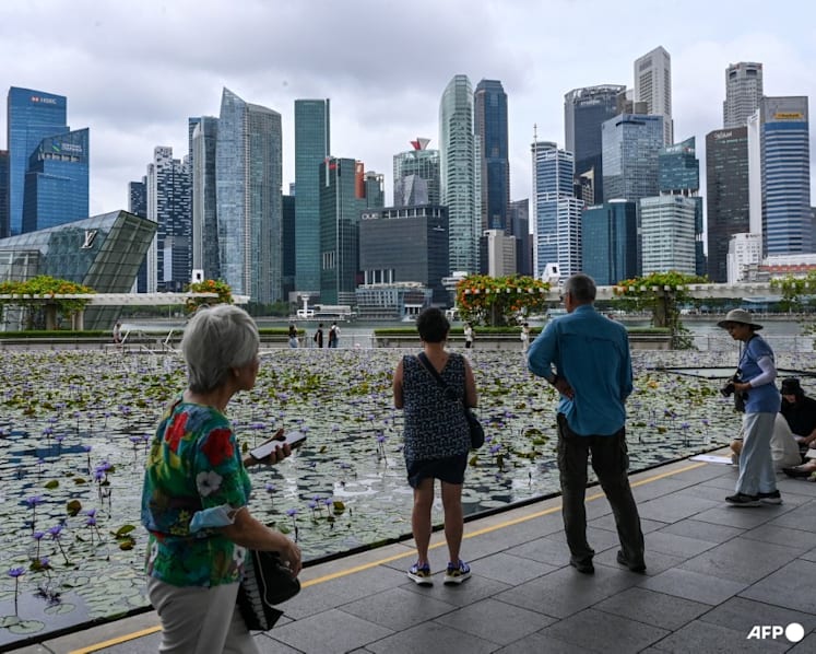 Singapore’s economy grew 2.9% in third quarter, beating expectations
