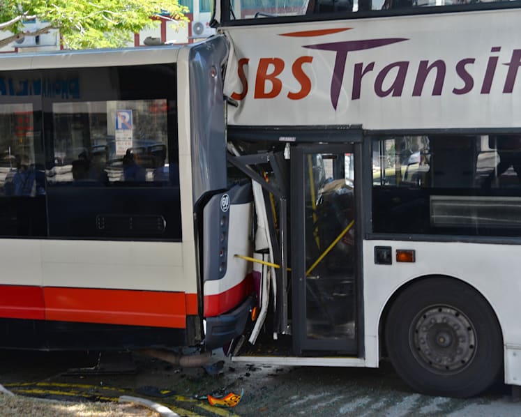 3-bus collision on Changi Road leaves 28 hurt