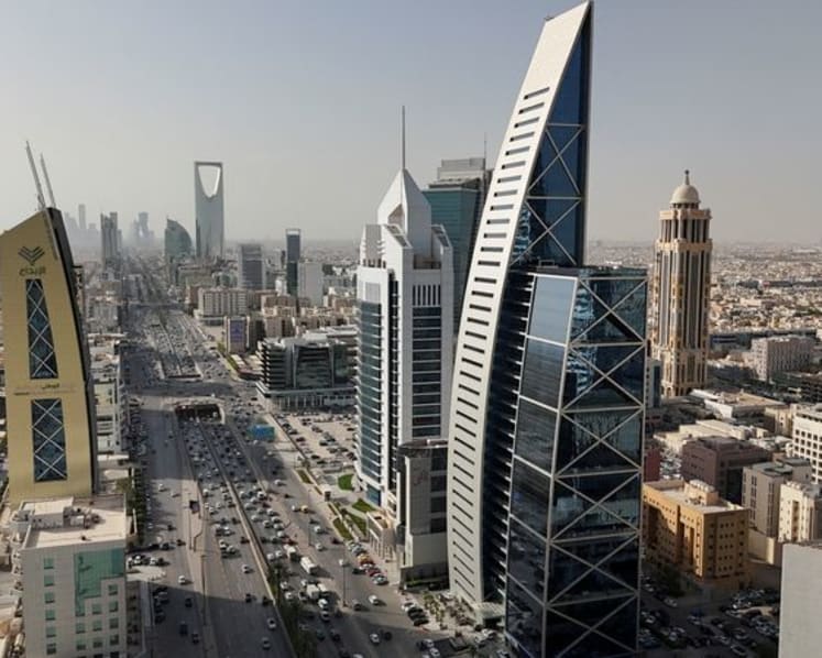 Saudi Arabia aims to draw in more Japanese investment, PIF governor says 
