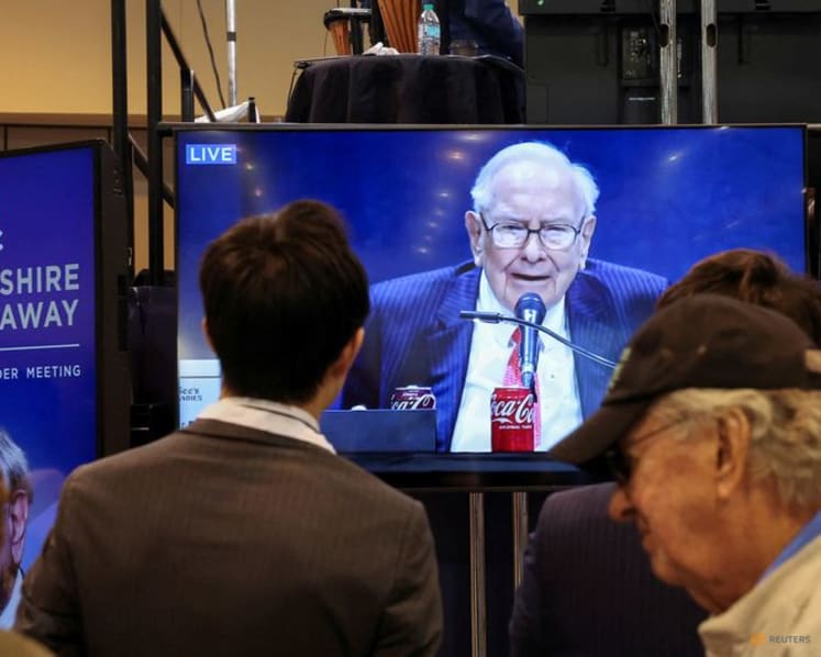 Warren Buffett steps down as Berkshire chair, becomes chairman emeritus