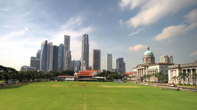 听力练习：为政府大厦前大草场与周边建筑群申遗