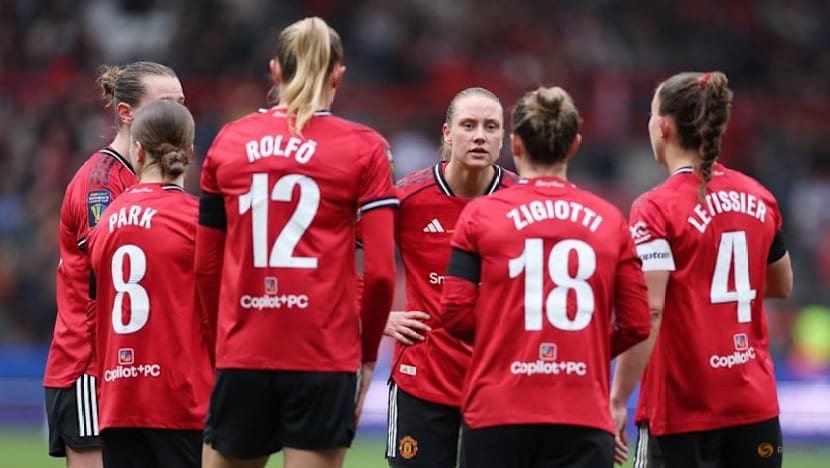 Electric James steers Chelsea to Women's League Cup final win over Manchester United