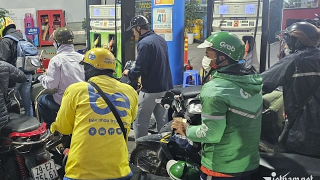 油价飙升冲击越南私召车司机 平台推出补贴支援