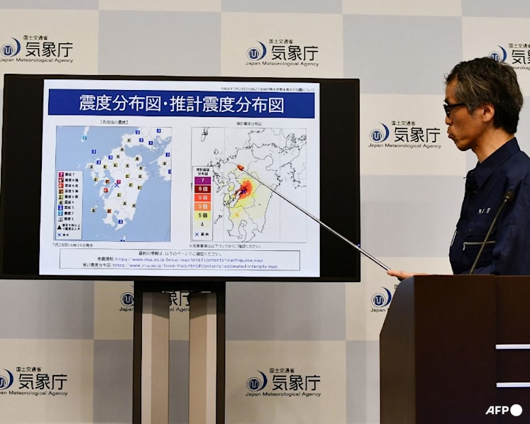 Japan retracts mistaken magnitude 9.9 quake alert