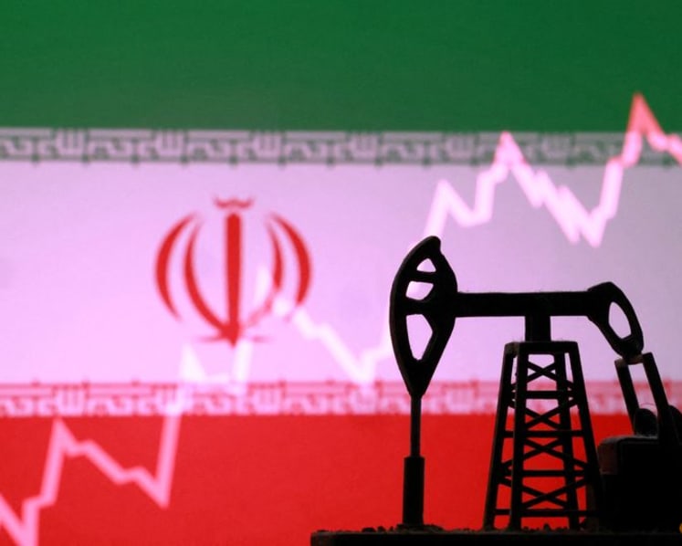 Investors, US crude producers scramble to lock in oil price spike 