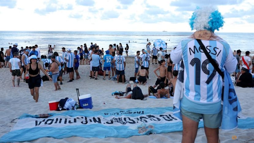 Scaloni hails '12th man' as Argentina fans hit Miami
