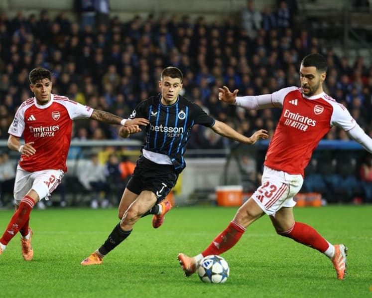Arsenal make it six out of six with easy win over Club Brugge