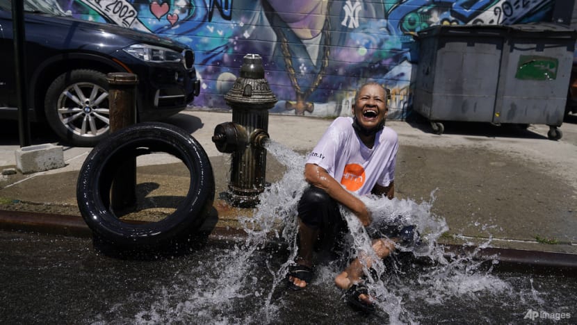 ‘The walls are sweating’: Campaigners seek laws to help vulnerable New Yorkers cope with extreme heat ‘The walls are sweating’: Campaigners seek laws to help vulnerable New Yorkers cope with extreme heat