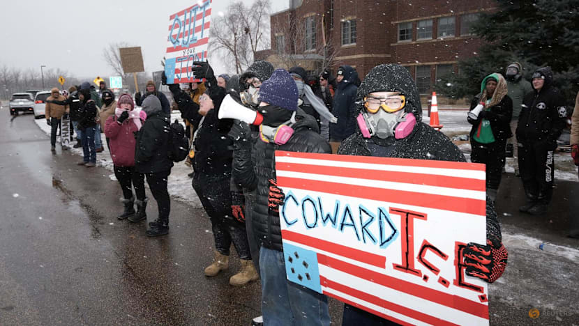 US judge restricts federal agents over Minnesota protests