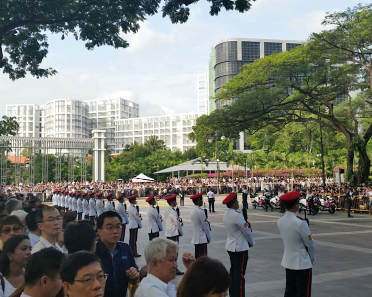Loyal staff give Mr Lee Kuan Yew final send-off