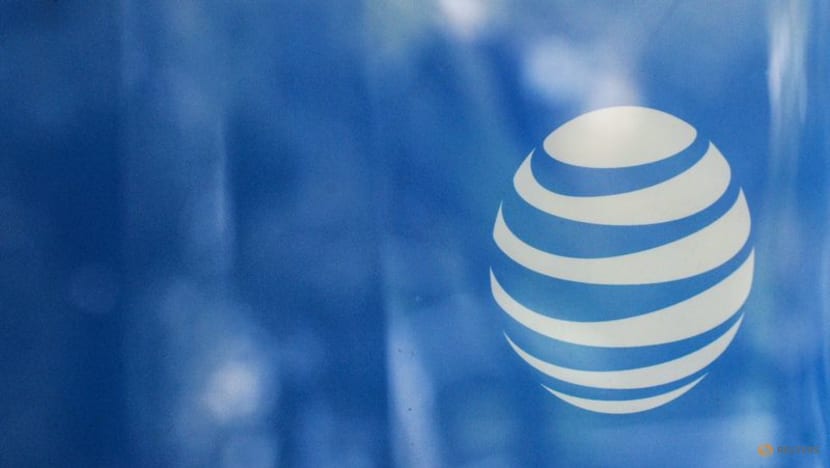 EchoStar to sell wireless spectrum licenses to AT&T in $23 billion deal
