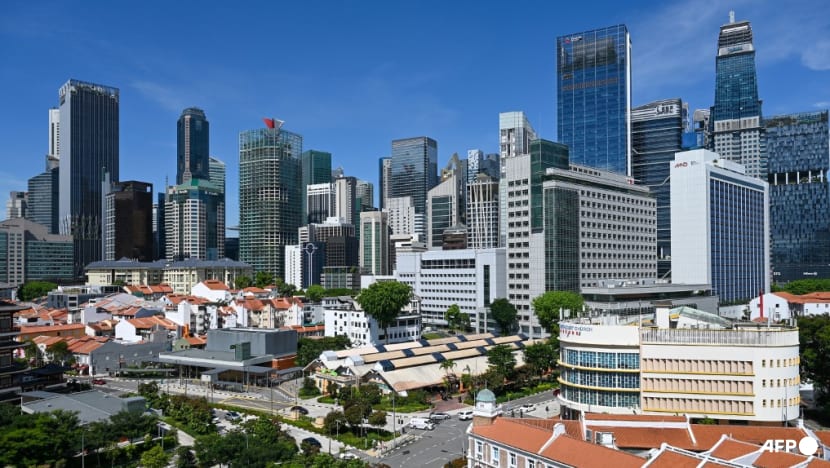 Indranee refutes 'poorly sourced' FT article claiming 'unusual' Singapore government briefings for international banks Indranee refutes 'poorly sourced' FT article claiming 'unusual' Singapore government briefings for international banks