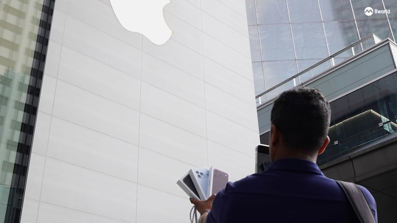 苹果iPhone 18系列产品今早（18日）开售。（图：刘伟聪）