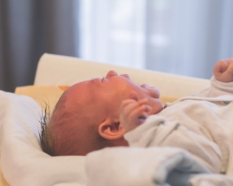 Support from peers can help reduce risk of depression, anxiety in new mothers: NUS study