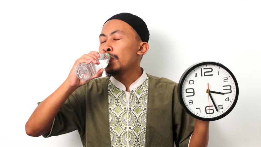 Sahur hanya minum air putih, apa risikonya? Simak penjelasan dokter