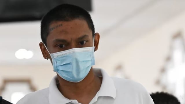 涉嫌刺伤神父的男子不获保释候审