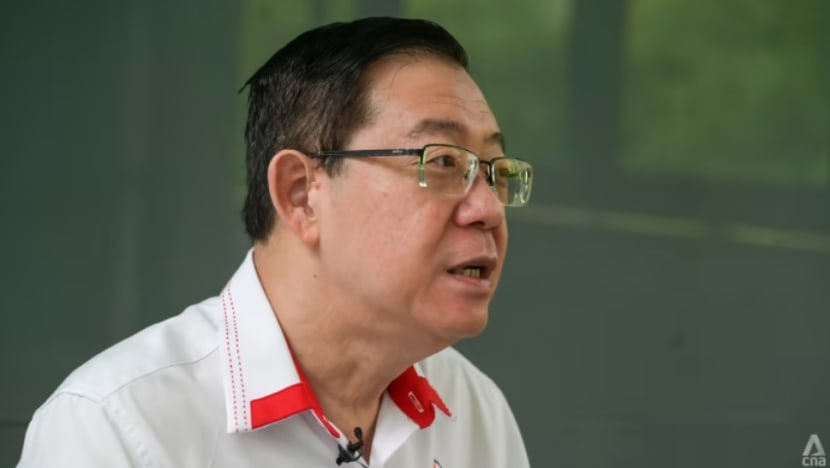 Lim Guan Eng tepis dakwaan tarik diri daripada bertanding dalam pemilihan kepimpinan DAP Lim Guan Eng tepis dakwaan tarik diri daripada bertanding dalam pemilihan kepimpinan DAP
