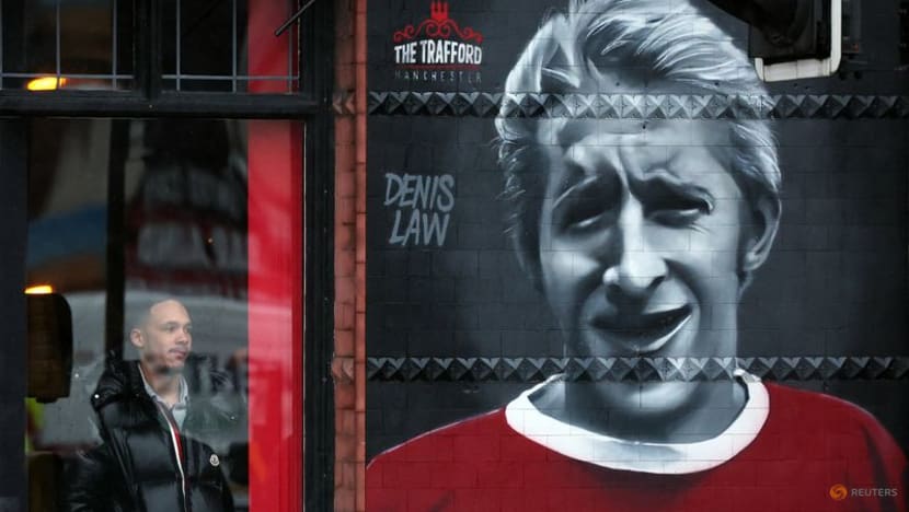 Manchester United and Scotland great Law dies at 84