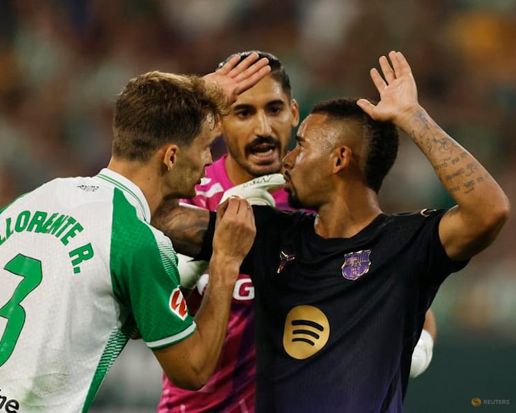 Barcelona keep perfect LaLiga record with five-goal romp at Betis