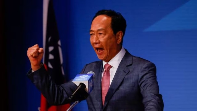 网疯传“郭董挺侯康”信件 郭台铭办公室：假的！