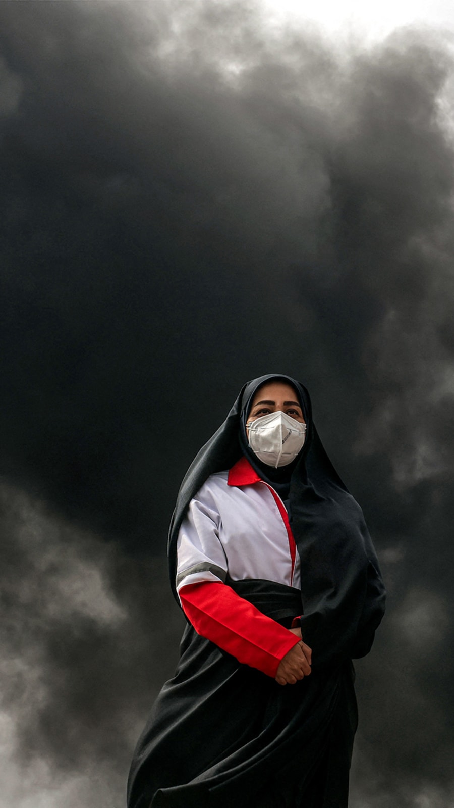 Huge fires in Tehran after Israel attacks oil infrastructure