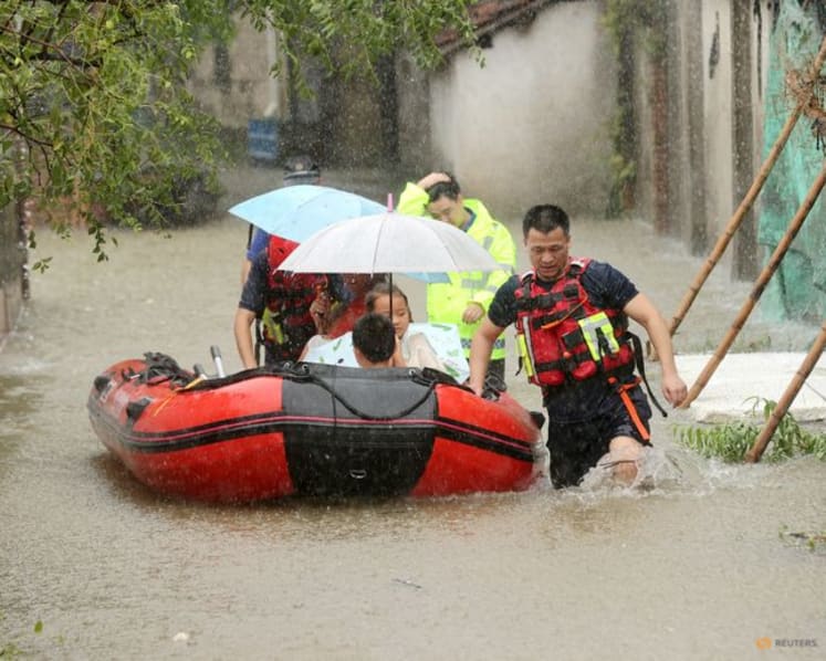 Mudslide in eastern China kills one, more heavy rain expected