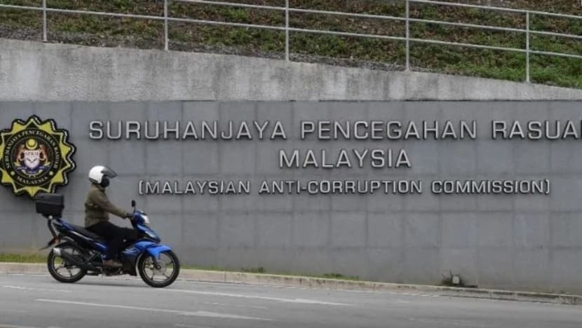 Menteri Besar Perlis bertegas tidak direman SPRM; sebaliknya setakat beri keterangan Menteri Besar Perlis bertegas tidak direman SPRM; sebaliknya setakat beri keterangan