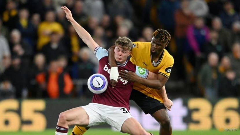 Wolves ease relegation worries with 1-0 win over West Ham