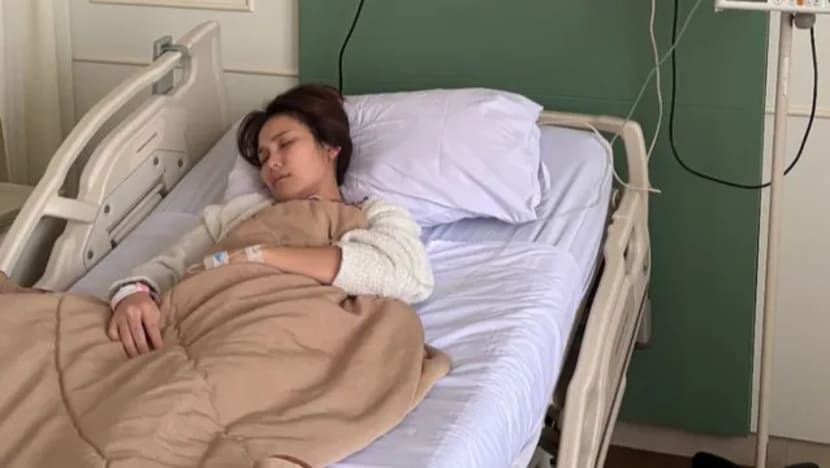 Ayu Ting Ting dirawat di RS usai ultah ke-33, wajah pucat dan tangan diinfus - CNA.id: Berita Indonesia, Asia dan Dunia
