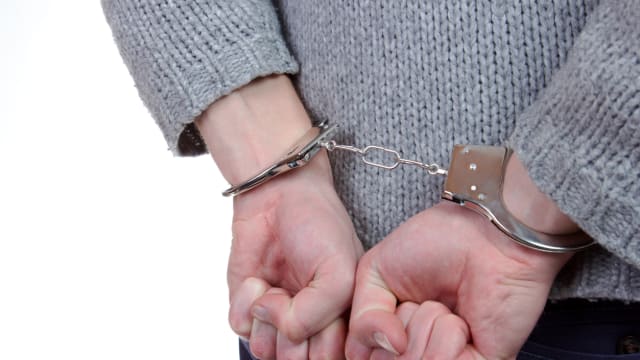首例！15岁少女因自我激进化在内安法令下被惩处