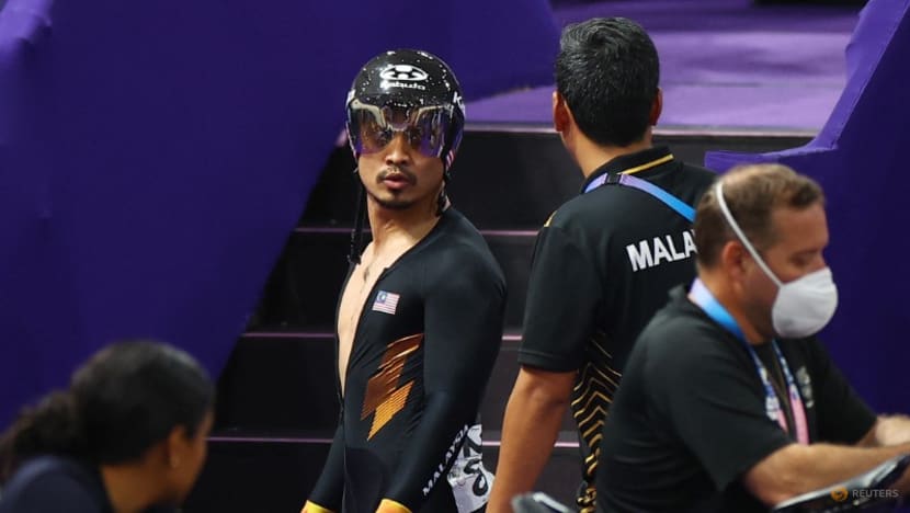 Azizulhasni's disqualification at final Games a blow to Malaysia's dreams of gold Azizulhasni's disqualification at final Games a blow to Malaysia's dreams of gold
