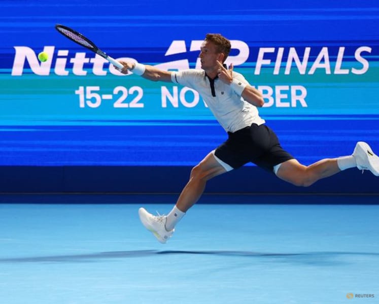 Alcaraz finds best form to sink Lehecka and retain Japan Open crown