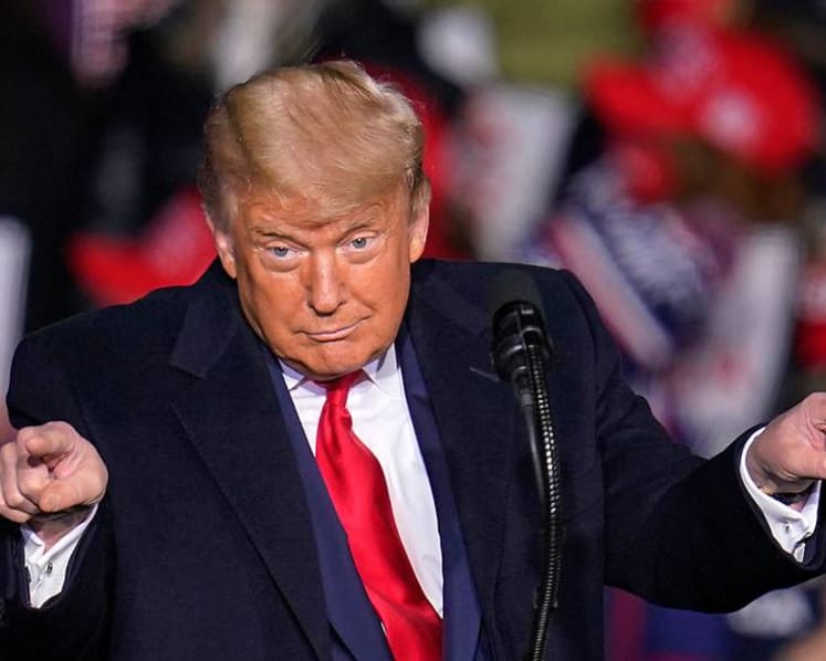Trump tends to his electoral map, Biden eyes Obama boost 