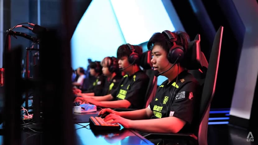 China's e-sports potential grows, with degree courses and hotels catering to lucrative market China's e-sports potential grows, with degree courses and hotels catering to lucrative market