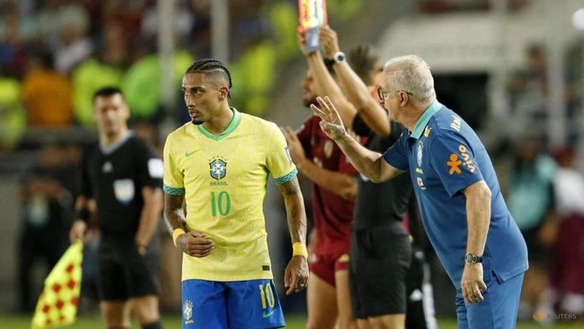 Brazil held 1-1 by Venezuela, Vinicius misses penalty Brazil held 1-1 by Venezuela, Vinicius misses penalty