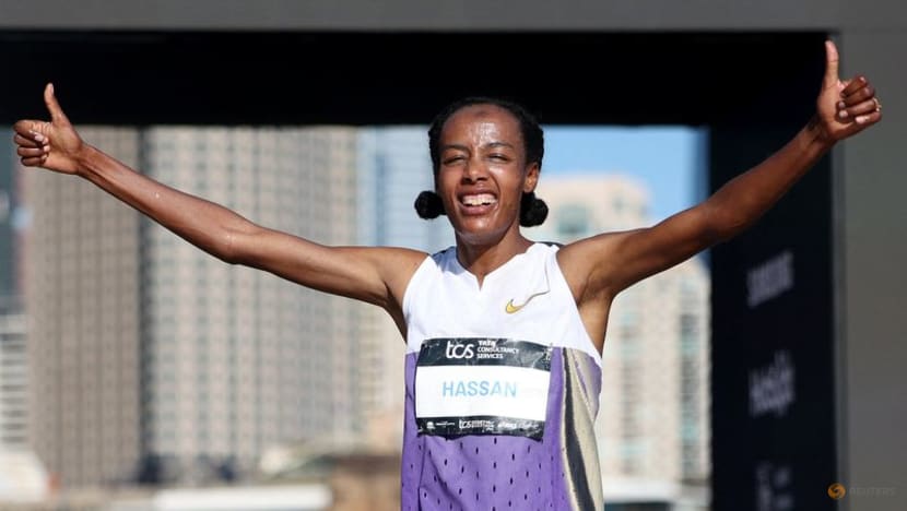 Olympic champion Hassan and Kiros take honours in new era at Sydney Marathon Olympic champion Hassan and Kiros take honours in new era at Sydney Marathon