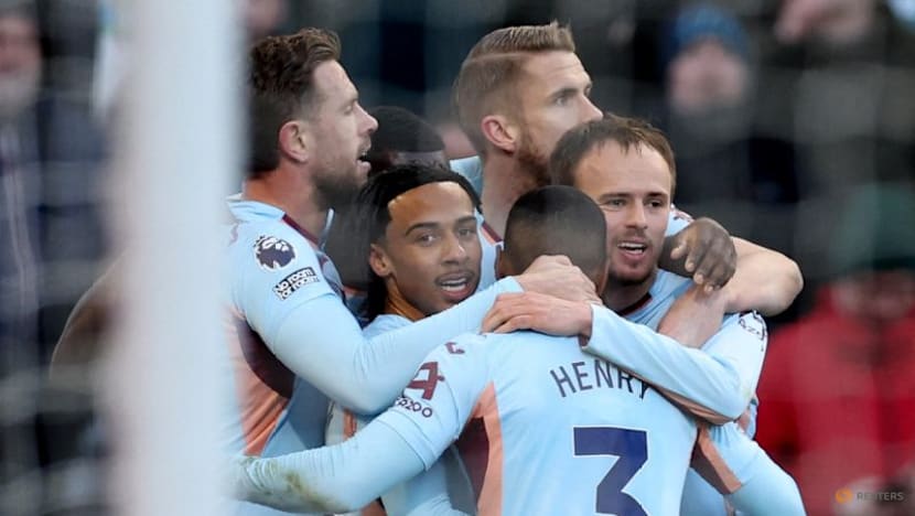 Parker proud in defeat after Burnley's fightback ends in 4-3 loss to Brentford