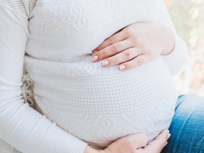 Commentary: Choosing not to get a COVID-19 vaccination while pregnant is a high-risk gamble Commentary: Choosing not to get a COVID-19 vaccination while pregnant is a high-risk gamble