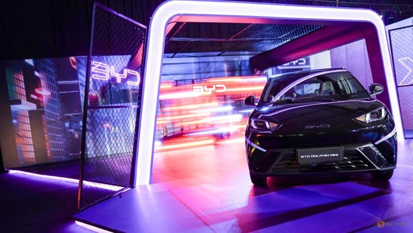 Chinese electric carmaker BYD sees EV Mexico sales ramping up to 100,000 in 2025 Chinese electric carmaker BYD sees EV Mexico sales ramping up to 100,000 in 2025