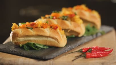 This Salted Egg Yolk Prawn Roll With Shrimp Roe Is Super Umami