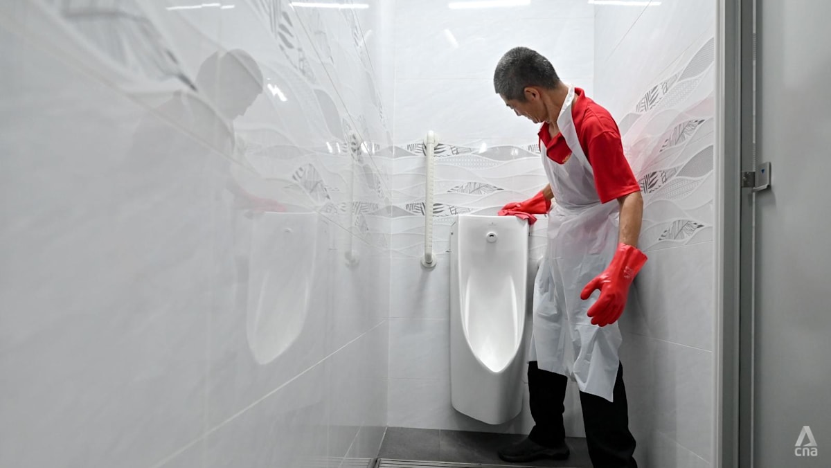 12 coffee shops complete toilet upgrades or start deep cleaning under government grants