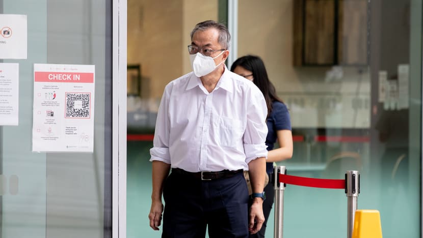 Van driver fined S$2,000 for injuring repairman after turning on engine, failing to engage handbrake