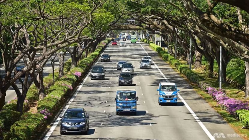 Harga COE ditutup lebih rendah, Kategori B jatuh hampir S$10,000 Harga COE ditutup lebih rendah, Kategori B jatuh hampir S$10,000