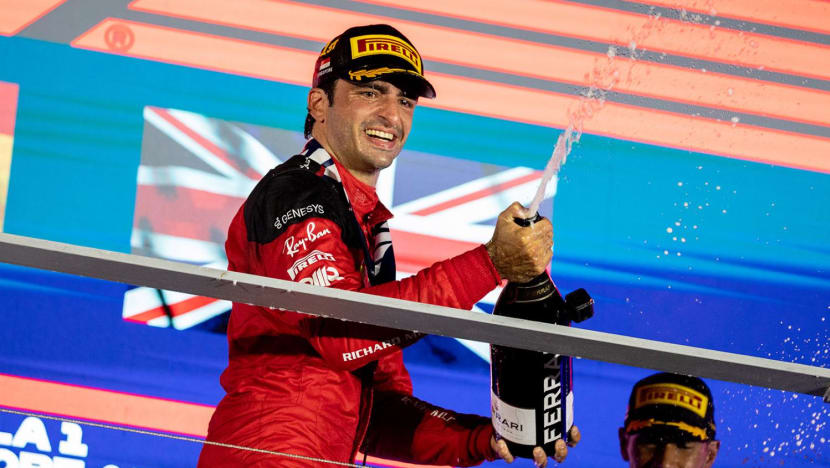 Ferrari's Sainz wins F1 Singapore Grand Prix in dramatic race, but fans of Verstappen leave disappointed