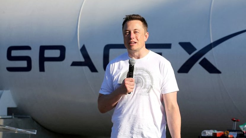 Musk eyes Wall Street record with SpaceX IPO