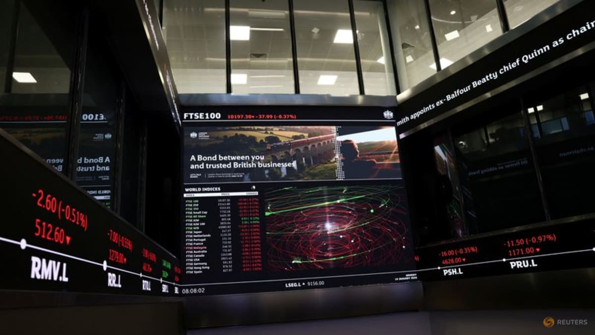 Traders place $430 million bet on lower oil price before Trump ceasefire extension