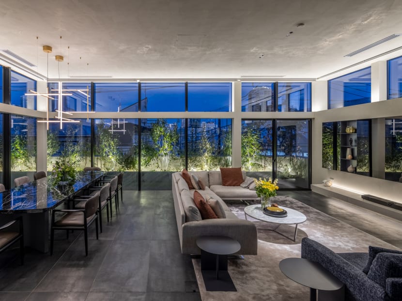 In Tokyo, a spacious home with an 18m-long swimming pool in the basement