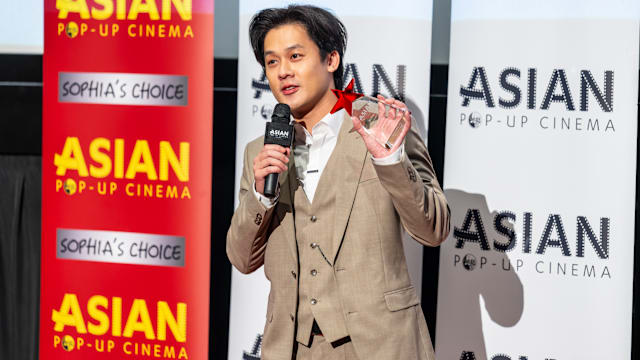 许瑞奇获芝加哥亚洲跃动电影节颁发“闪耀明星奖”，梁咏琪得“卓越演员大奖”！