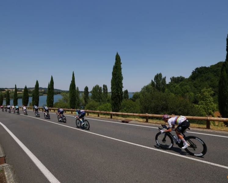 Tour de France favourites face Tourmalet in first major test