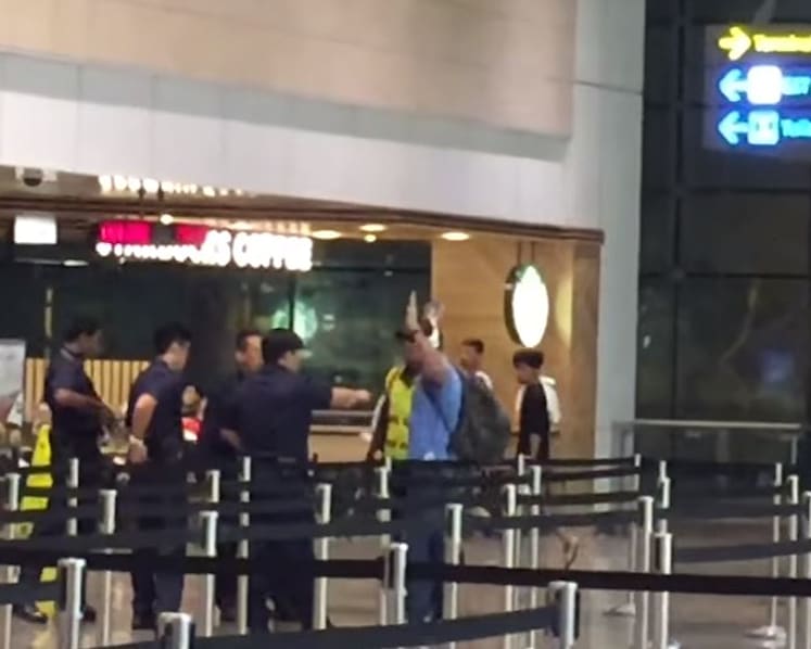 Plea deal offered to Australian involved in Changi Airport scuffle